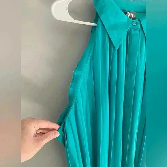 Woman’s Worthington Teal Pleated Sleeveless Chiffon Flowy Wedding Guest Dress - Picture 5 of 8